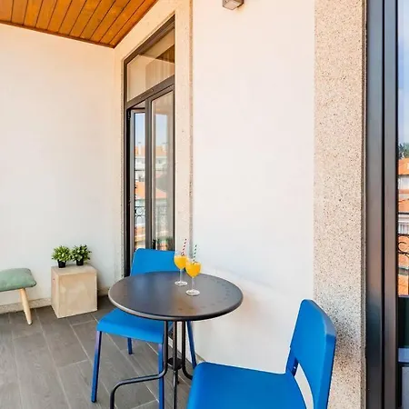 Balcony Views * Oporto